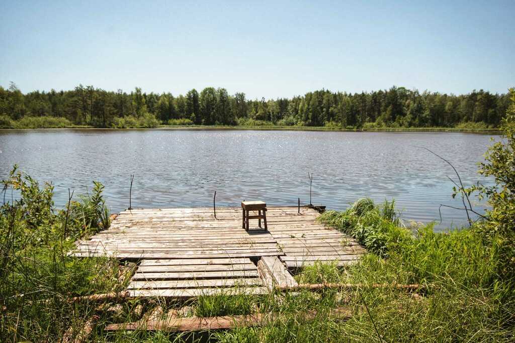 озеро Болотне