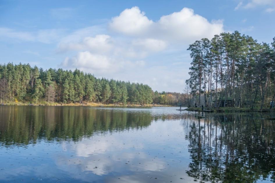 Озеро Трофейне в Київській області