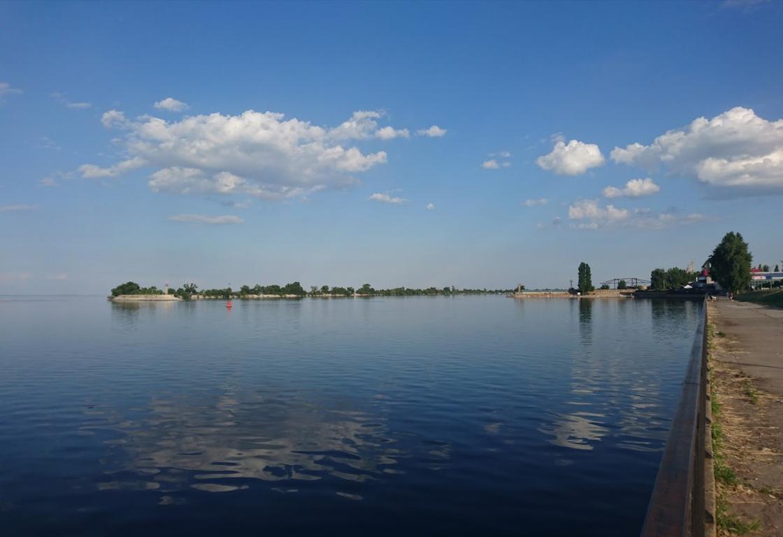 Черкаси (Річковий порт)