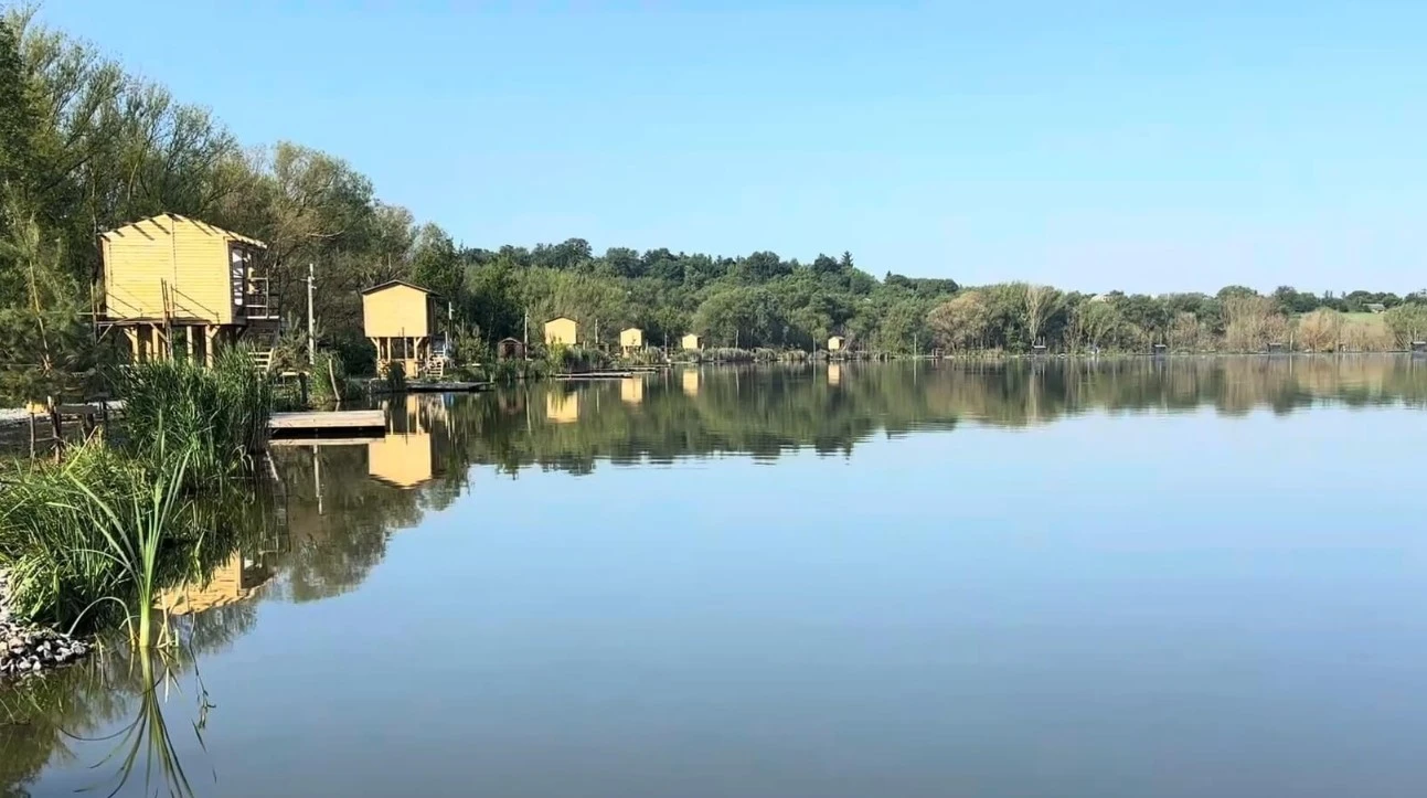 Спортивне озеро Мелешків