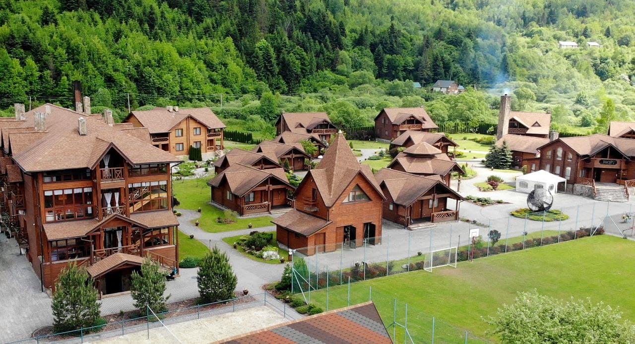 TAOR Karpaty Resort (База відпочинку ТАОР)