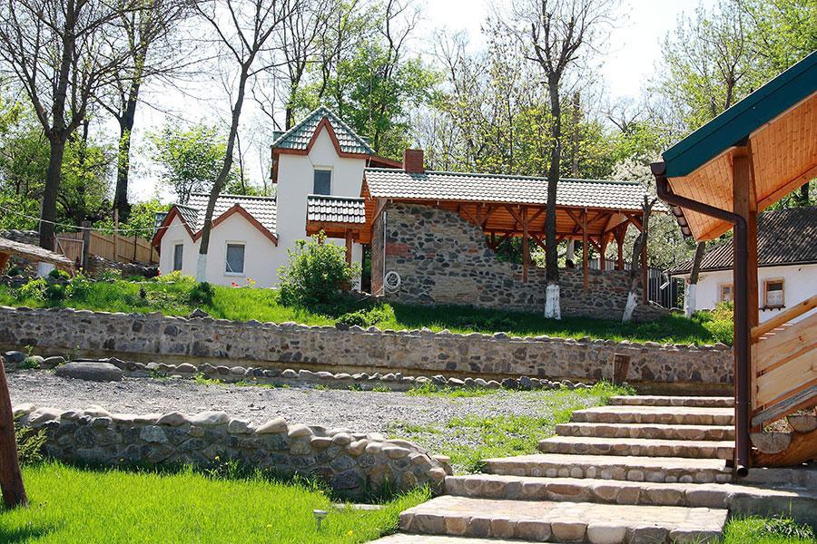 Гармаки (Садиба "Родинне гніздо")